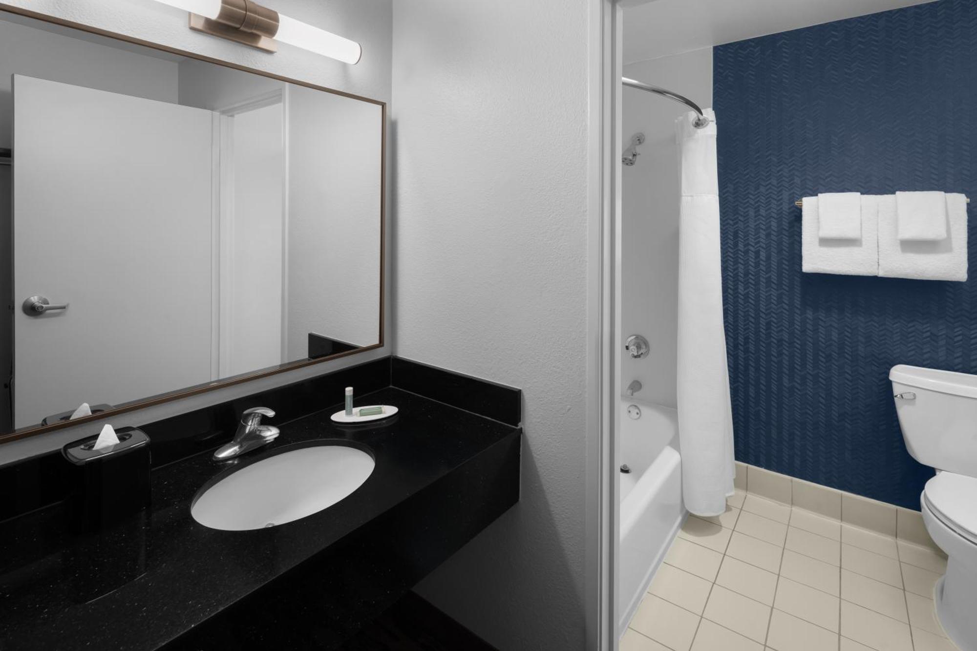 Fairfield Inn By Marriott Santa Clarita Valencia Bagian luar foto