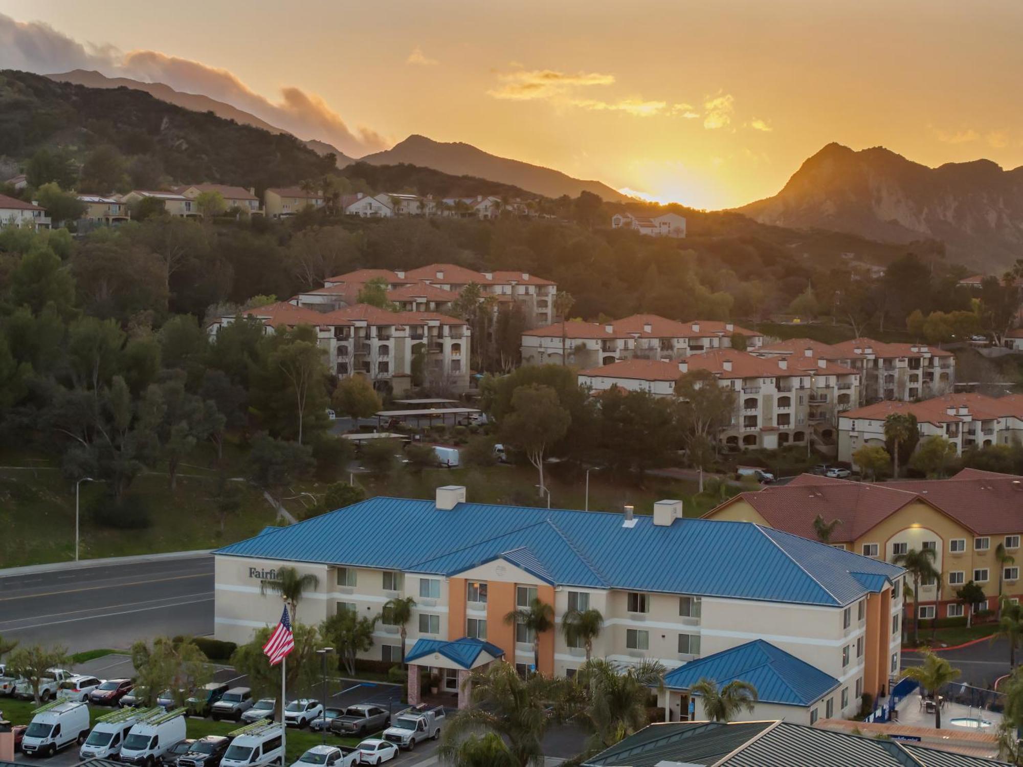 Fairfield Inn By Marriott Santa Clarita Valencia Bagian luar foto