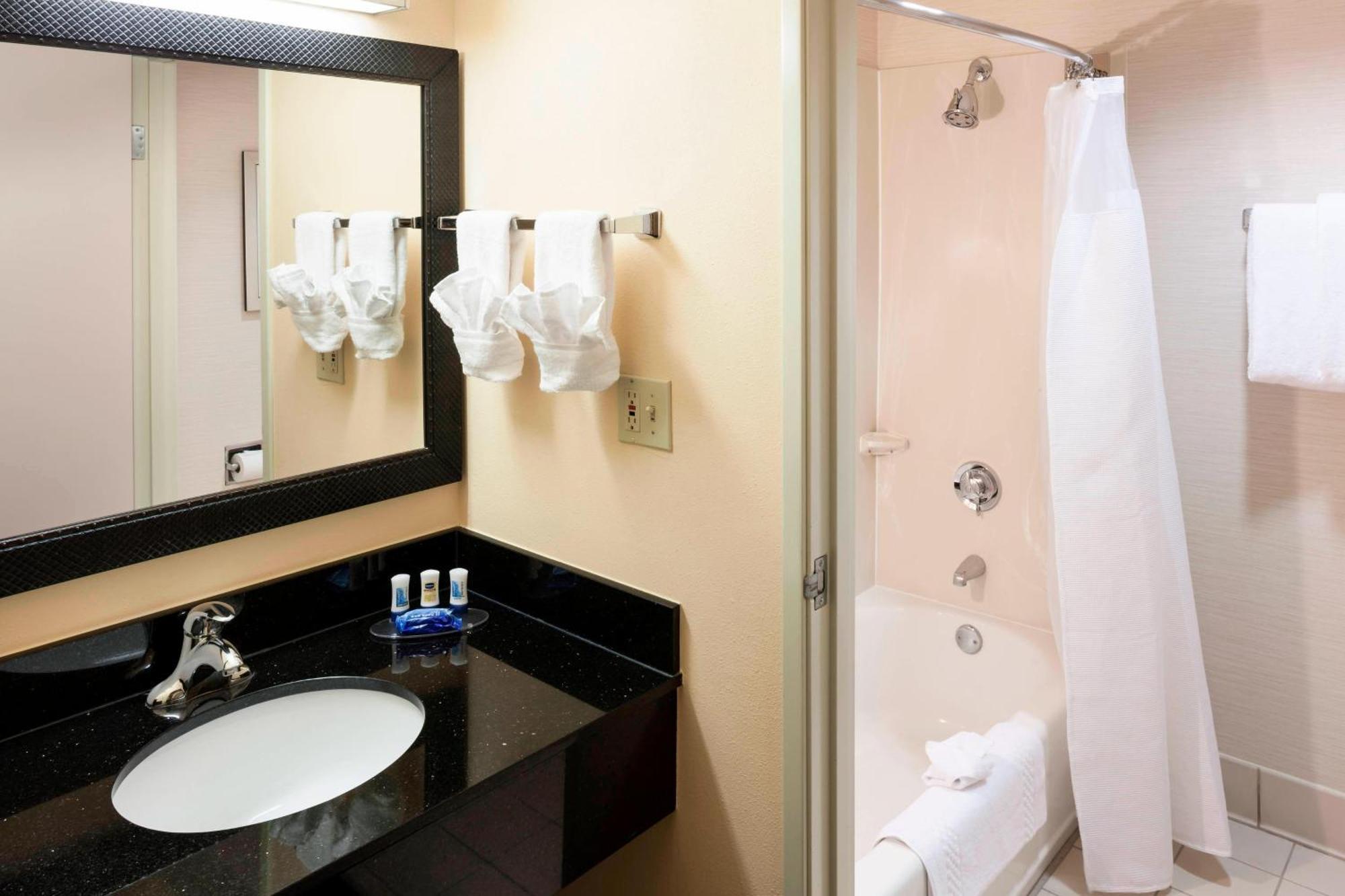 Fairfield Inn By Marriott Santa Clarita Valencia Bagian luar foto